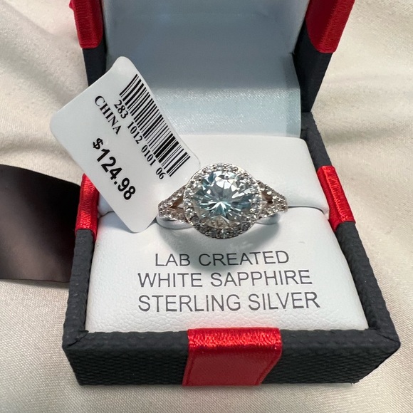 LADIES RING SIZE 7 - Picture 2 of 6